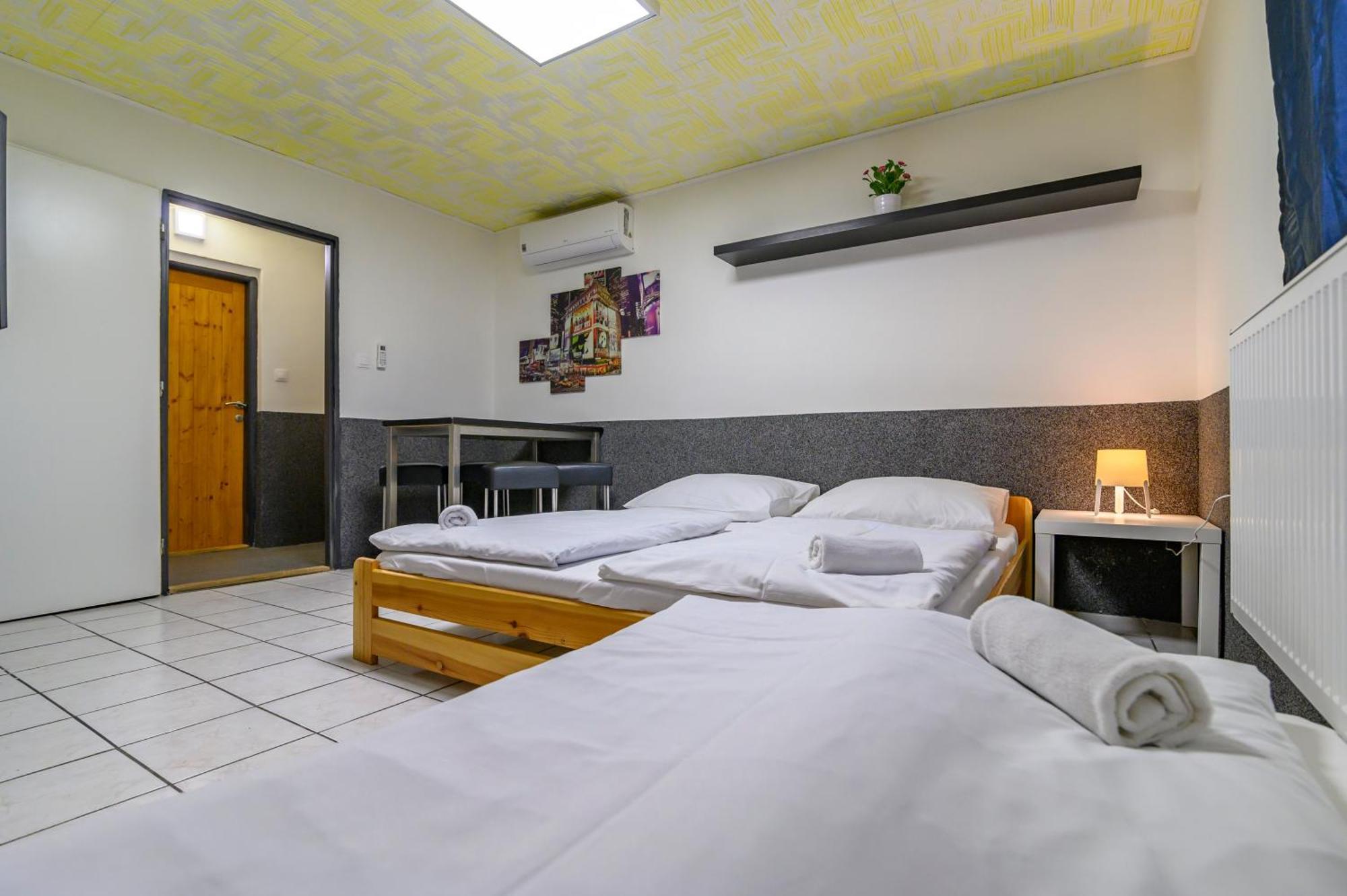 פראג Hostel Seven מראה חיצוני תמונה