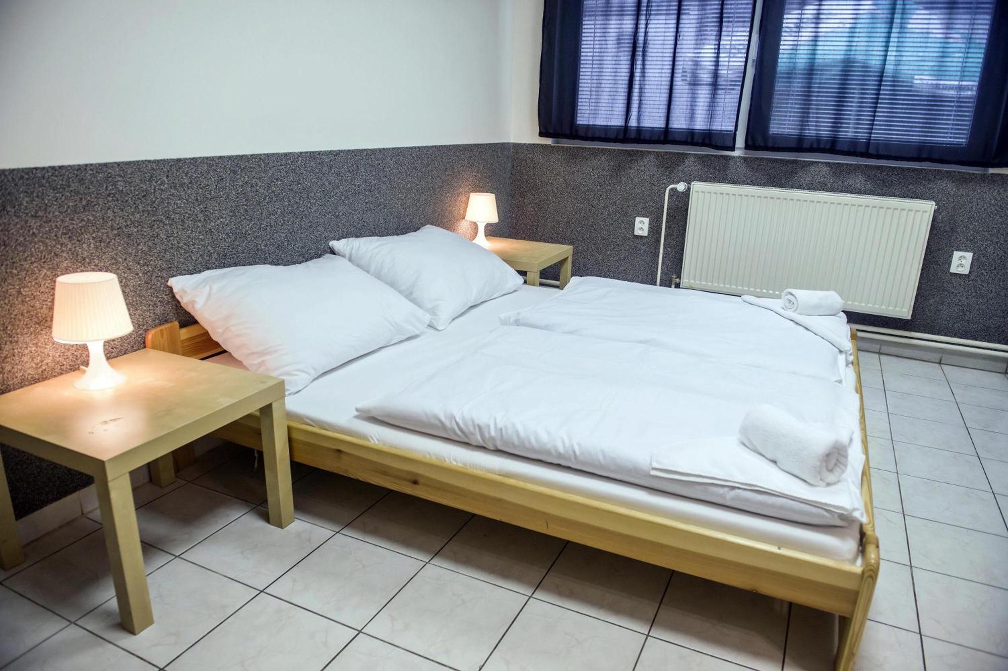 פראג Hostel Seven מראה חיצוני תמונה
