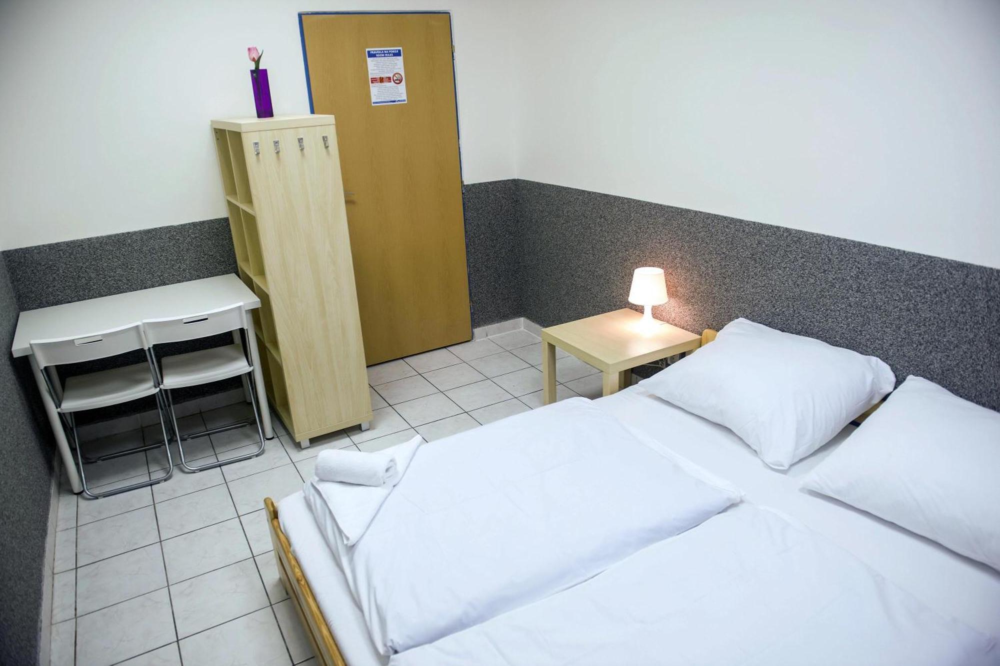 פראג Hostel Seven מראה חיצוני תמונה